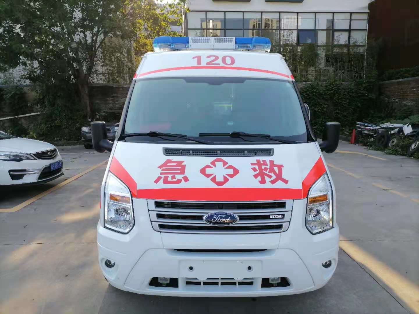 临泉县妇婴监护型护送